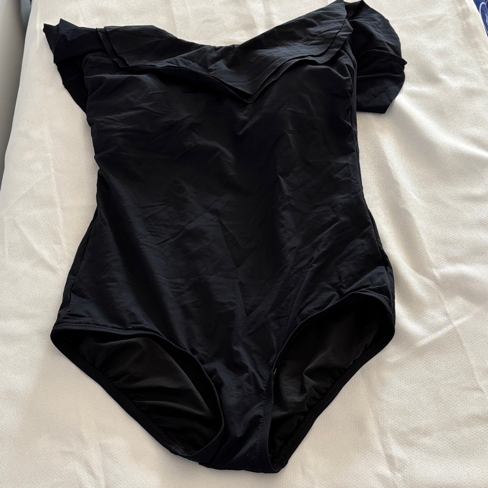 DKNY NWT Woman’s One Piece Swimsuit